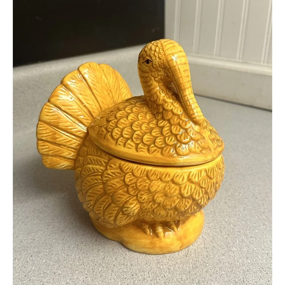 La Dolce Vita By JA Designs Covered Turkey Bowl Orange Turkey Collection‎